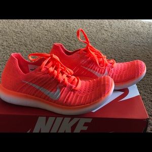 Nike WMNS Free RN Flyknit NEON ORANGE/PINK